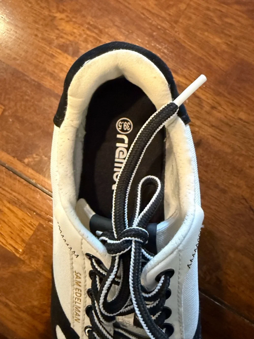 Sam Edelman Layla Sneakers, Black Suede/ White Nylon, 8.5 - Picture 11 of 11